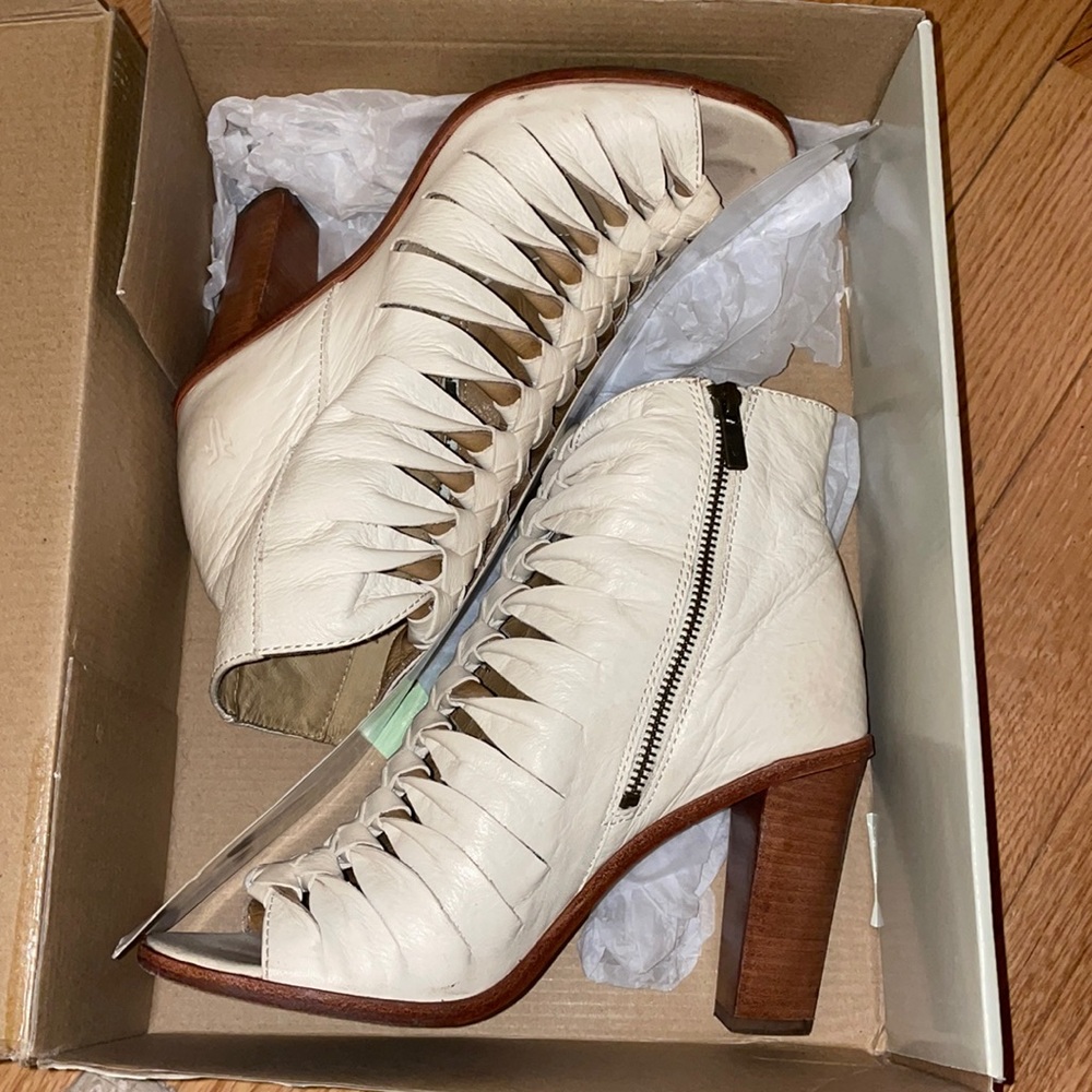 Frye zip up heeled boots